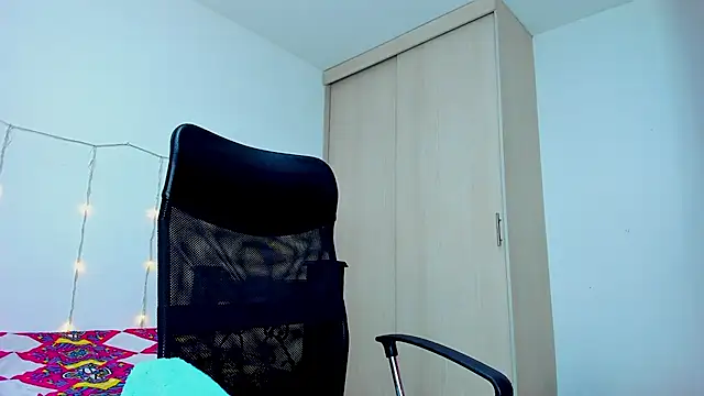 monica_little23 webcam