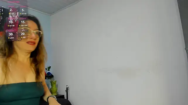 kaylaMinov_ webcam