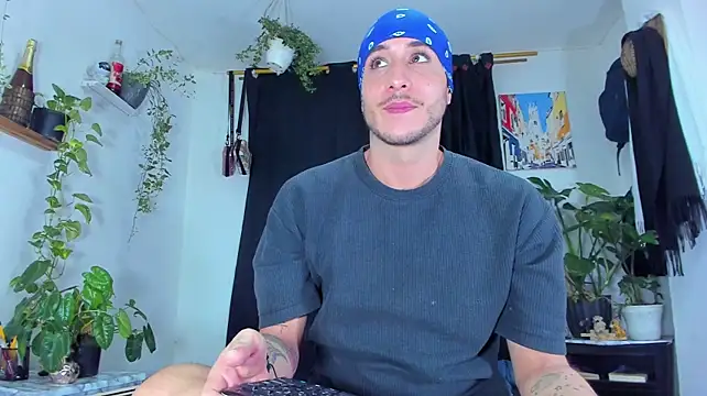 Adam_Borsalino webcam