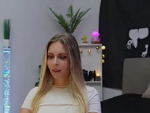 BonnieBluX webcam