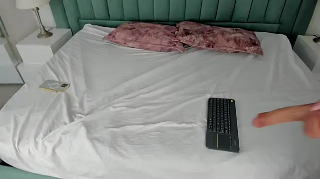 kimjonnes01 webcam