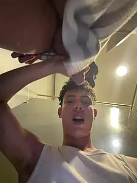 yoursexyjose webcam