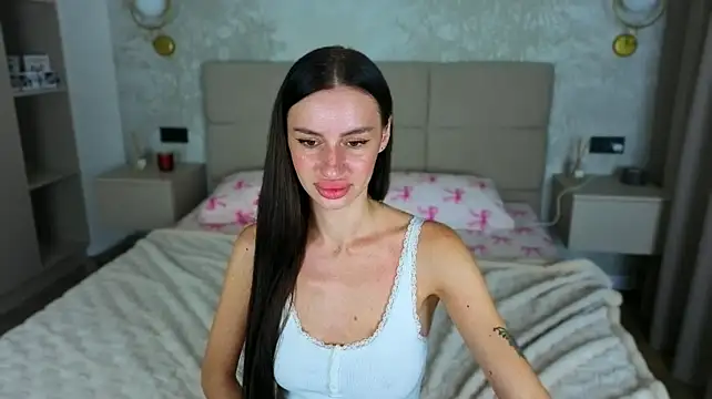 Snow_WhiteeeX live cam on StripChat