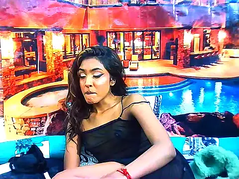 IndianPretty14u2Luv webcam