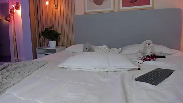 AlannaRussell_ live cam on StripChat