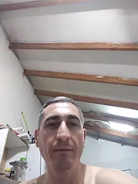 Alejandro83bsf live cam on StripChat