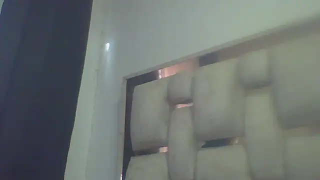 Valery_Star_p live cam on StripChat