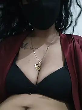 Miss_Liara01 webcam