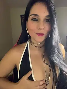 Miaswwe live cam on StripChat