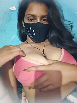 BaddieUnleashed live cam on StripChat