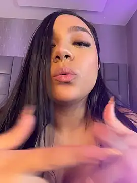 Salo_Angel__ live cam on StripChat