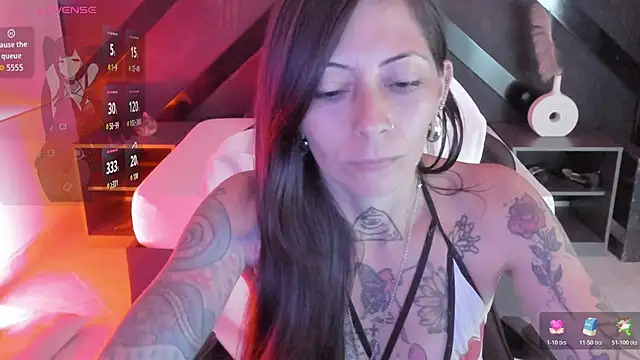 dark_gotica live cam on StripChat
