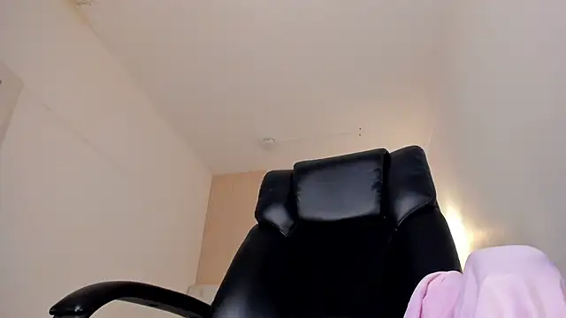 CLAIRE_EMPIRE webcam