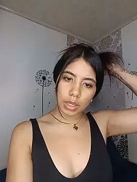 AylinLove_ webcam