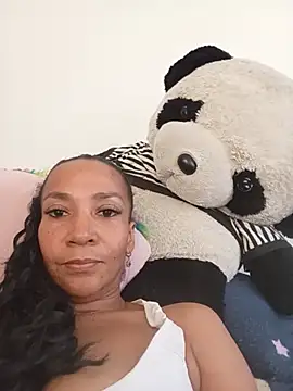 Manuela_giraldo_ live cam on StripChat