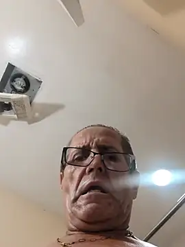 bobby69cock webcam