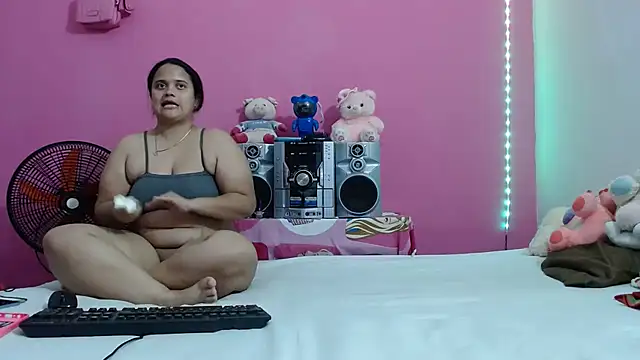 brunnette_hot live cam on StripChat