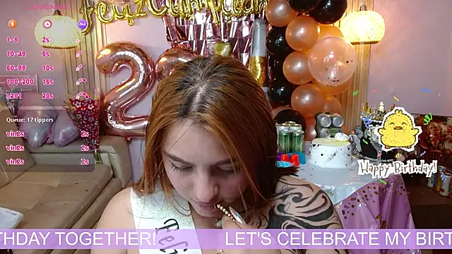 Miley_Clarck live cam on StripChat