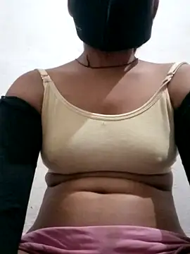 Saloni_sexe live cam on StripChat