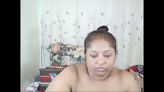 Indiantasha live cam on StripChat