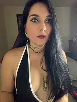 Miaswwe oil tease show