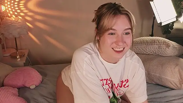 saint_trisha webcam