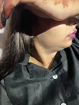 Aayra_Joshi webcam