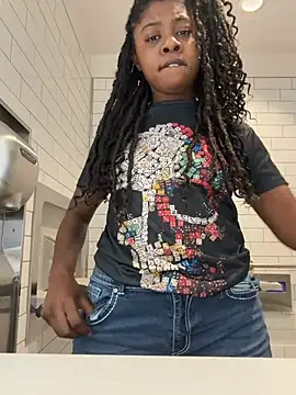 Ebony_Queeen