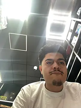 eightteendaddy webcam