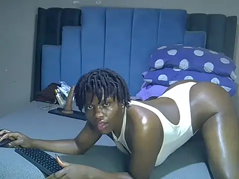 melanin_moon webcam