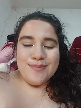 ItsNaiixa webcam