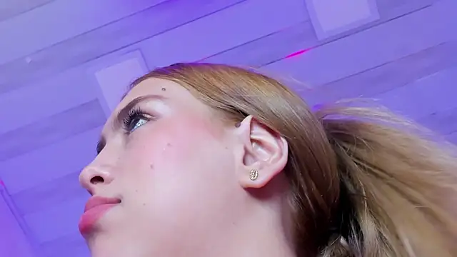 Natasha-Adams webcam