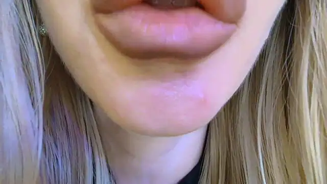Velvet_kissx webcam
