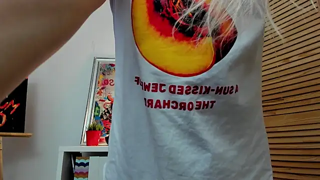 CamillaDreamer webcam