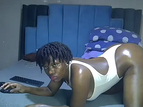 melanin_moon webcam