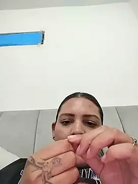 Mia_Hampton webcam