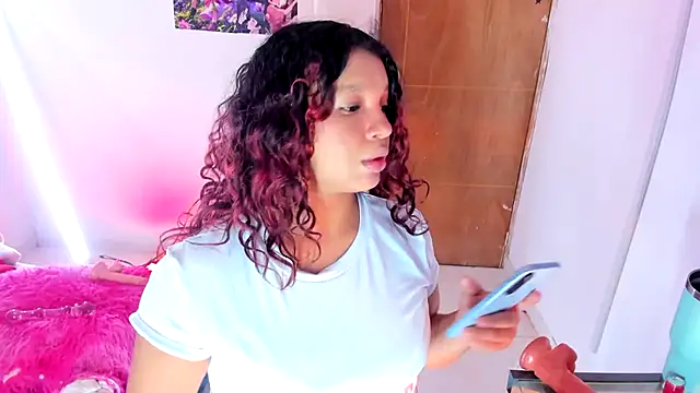 Emily_Coper18 webcam