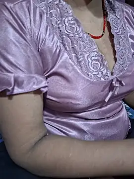 SONIYABHABHI90 live cam on StripChat
