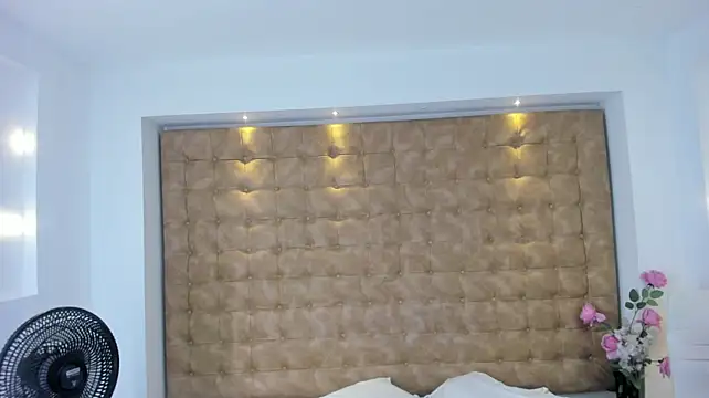 violet_giraldo webcam