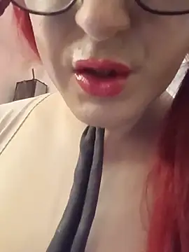 sissytrapdolly24 webcam