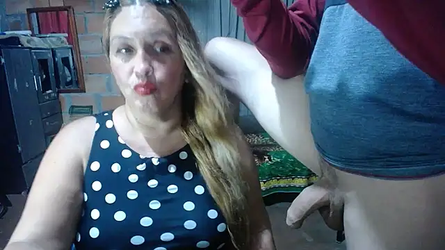 MOTHER_AND_SON09 webcam