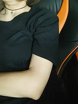 Aashikalaa webcam