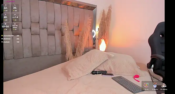 REINA_ADAHARA live cam on StripChat
