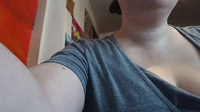 Cora_Maro webcam