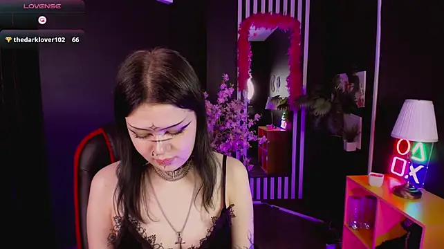 KiraKrahe webcam
