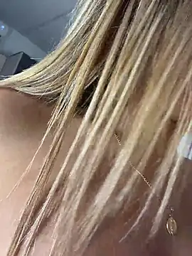 AngelBlushXXX live webcam