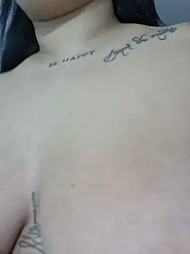 Valentina_Tilly webcam