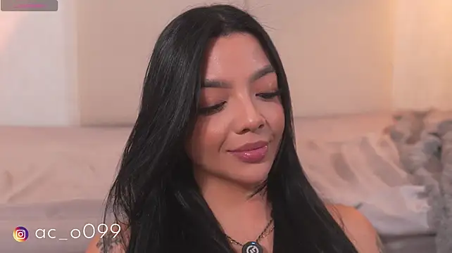 sarah_hiill webcam