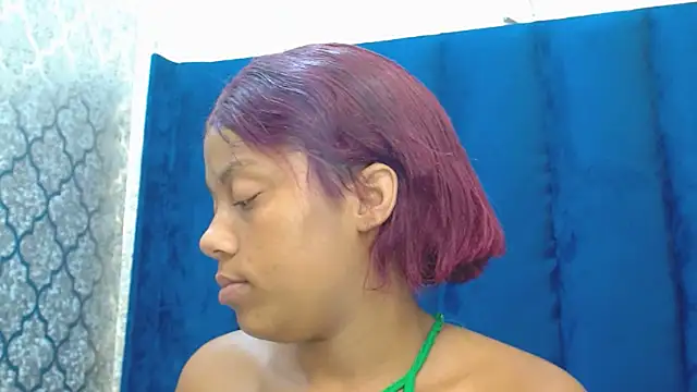 Ayasexyxx26 webcam