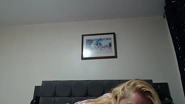 _karolynesyera_ webcam